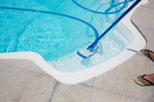 Comment entretenir une piscine ?