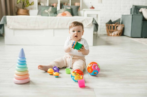 Les jouets pour bébé : des options sûres et amusantes pour leur plaisir